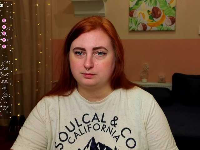 Aliciaredluv live cam on BongaCams
