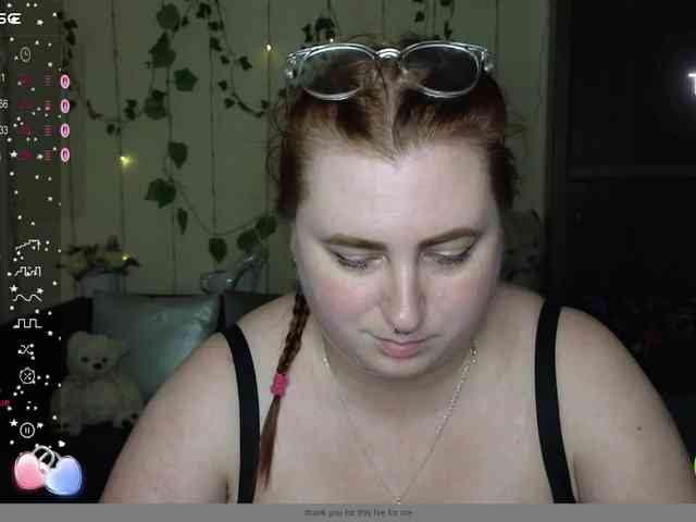 Aliciaredluv webcam