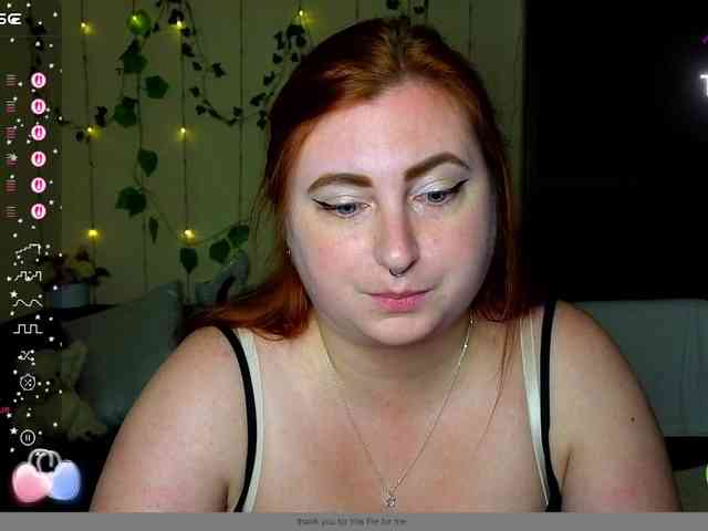 Aliciaredluv webcam