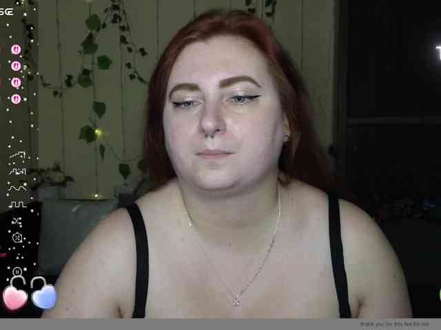 Aliciaredluv webcam