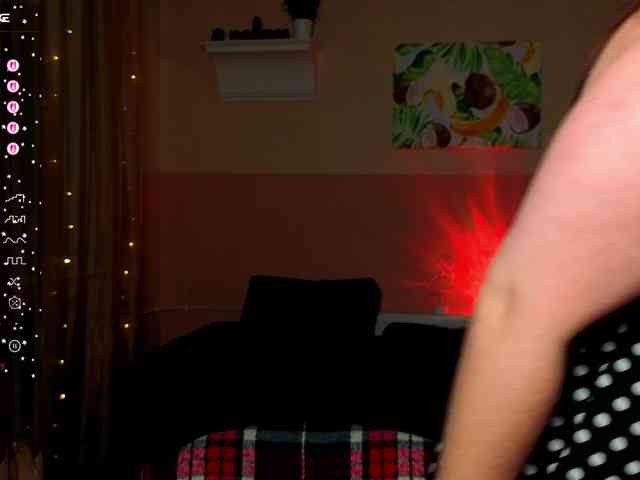 Aliciaredluv webcam
