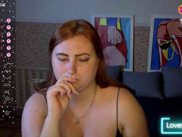 Aliciaredluv webcam
