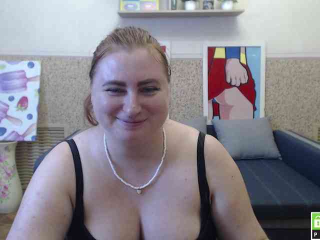 Aliciaredluv webcam