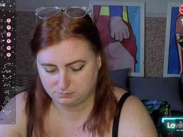 Aliciaredluv webcam