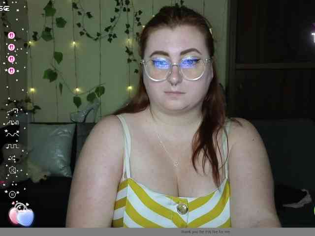 Aliciaredluv webcam