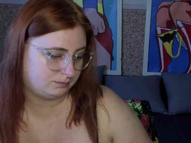 Aliciaredluv webcam