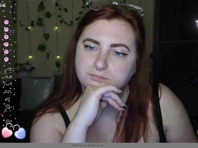 Aliciaredluv webcam
