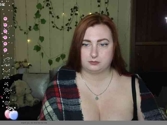 Aliciaredluv webcam