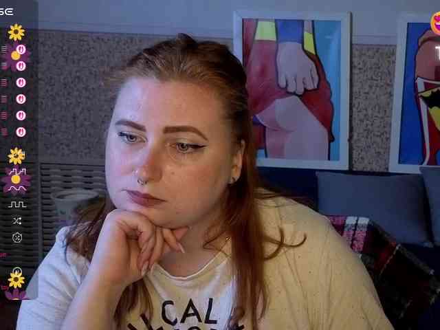 Aliciaredluv webcam