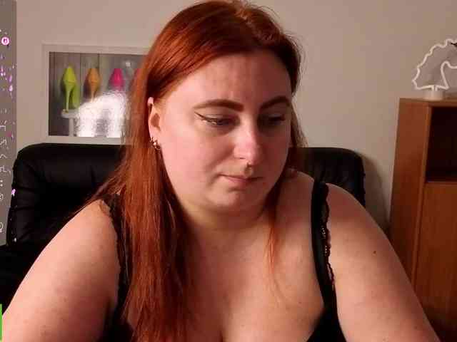 Aliciaredluv webcam