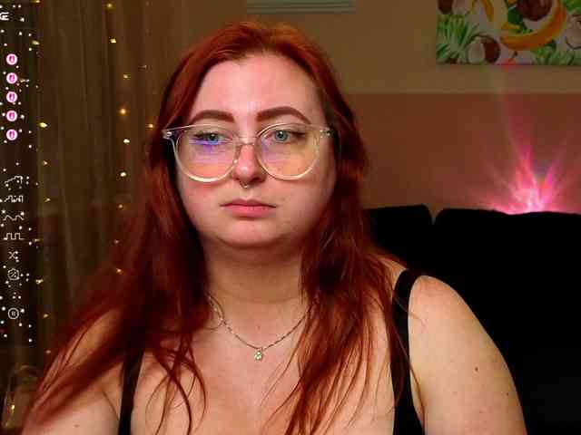 Aliciaredluv webcam