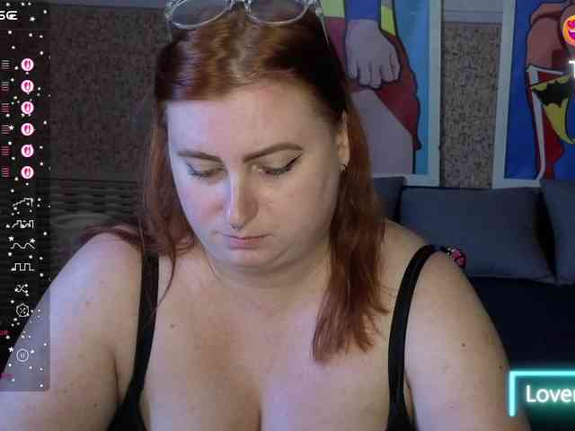 Aliciaredluv webcam