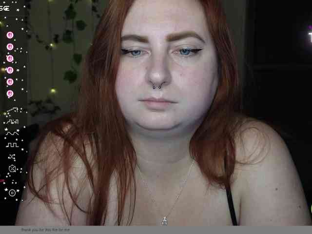 Aliciaredluv webcam