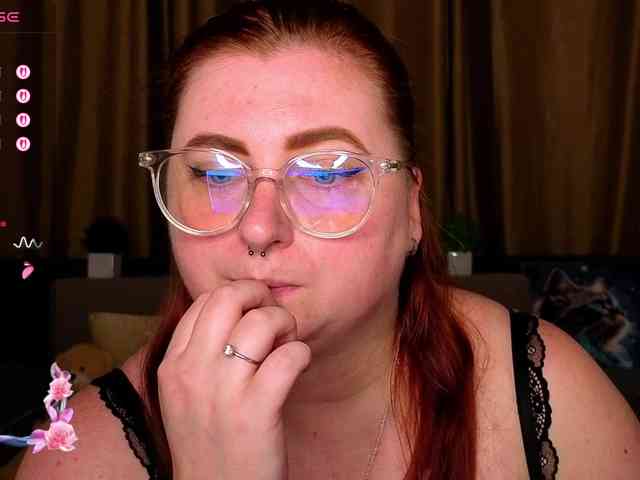 Aliciaredluv webcam
