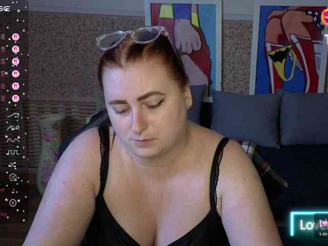 Aliciaredluv Live Webcam on BongaCams