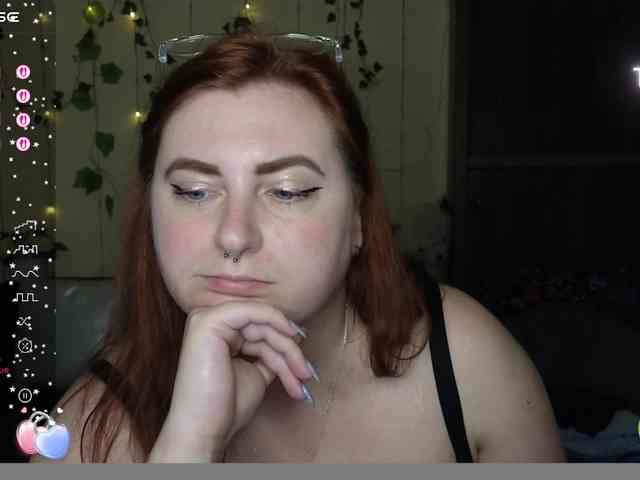 Aliciaredluv webcam