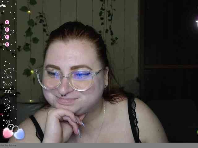 Aliciaredluv webcam