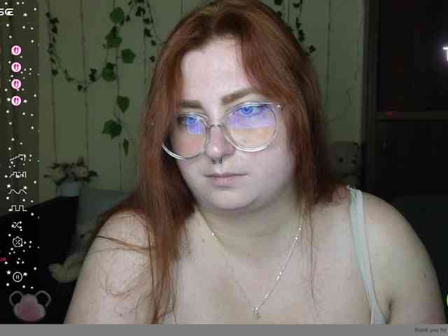Aliciaredluv webcam