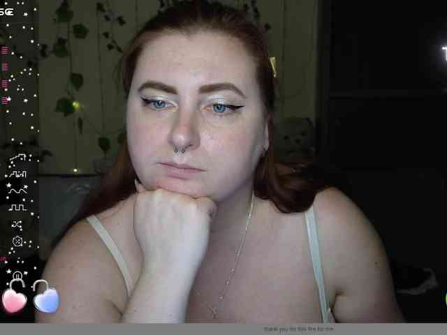 Aliciaredluv webcam