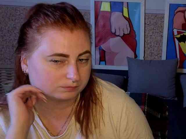 Aliciaredluv webcam