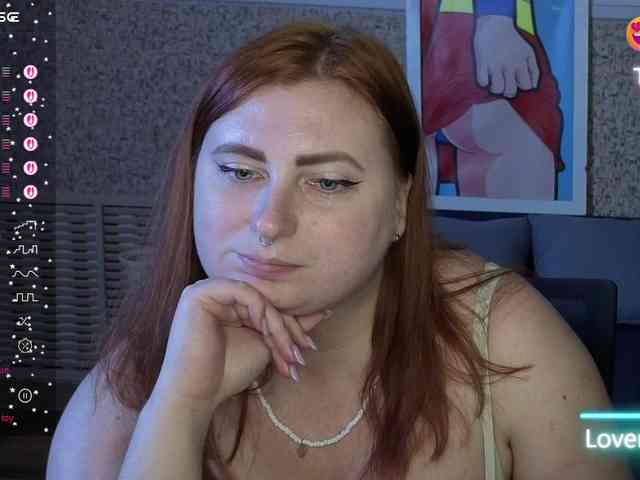 Aliciaredluv webcam