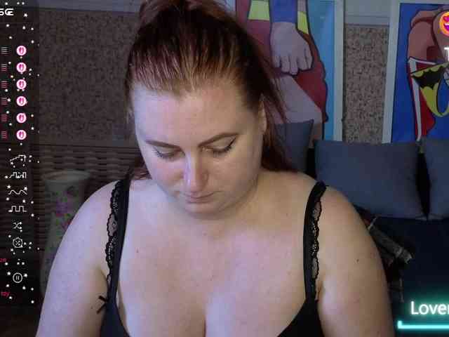 Aliciaredluv webcam