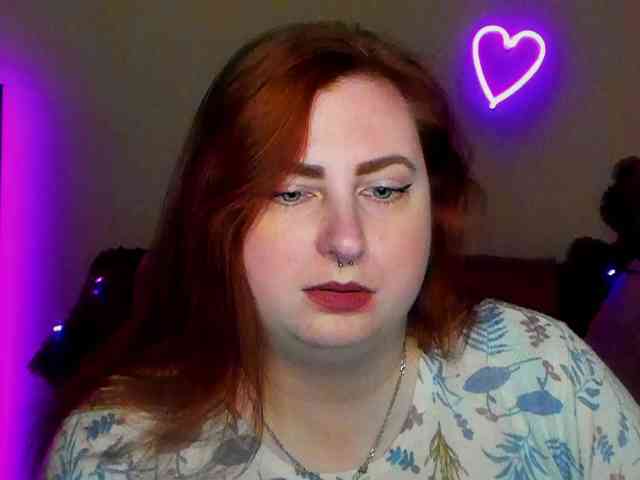 Aliciaredluv webcam