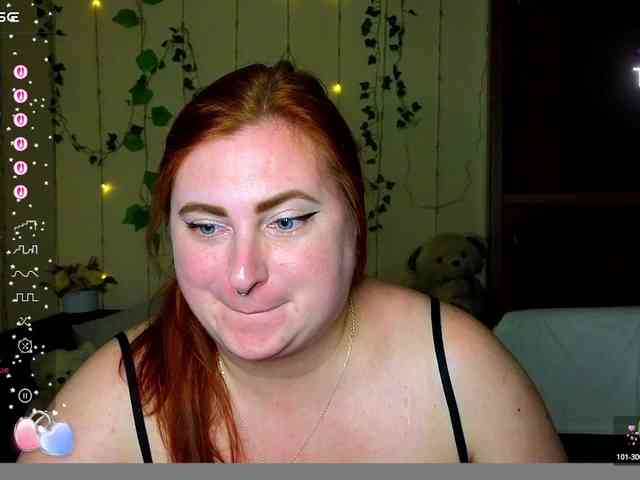 Aliciaredluv webcam