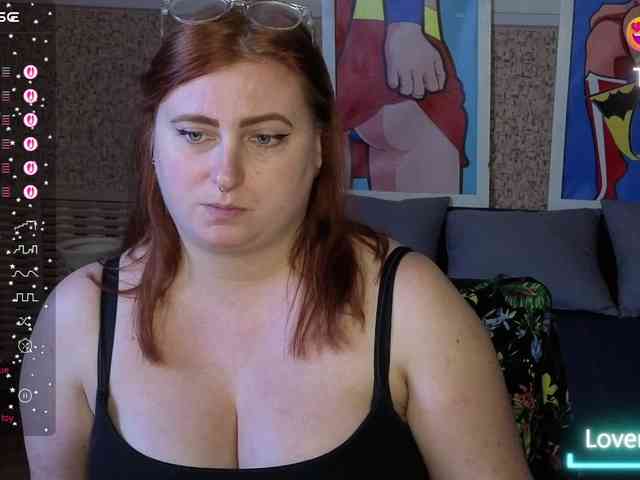 Aliciaredluv webcam