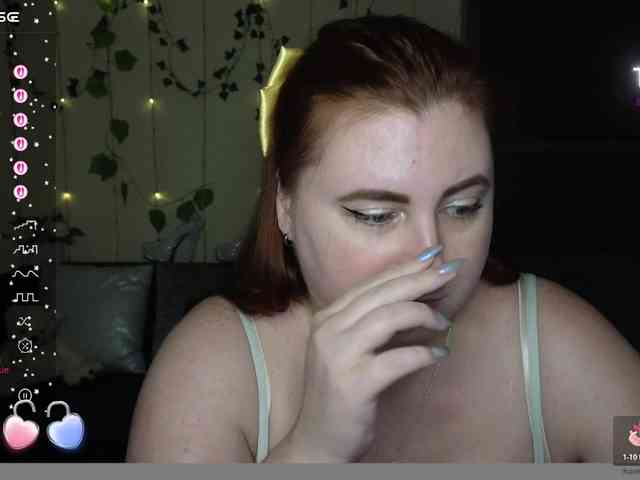 Aliciaredluv webcam