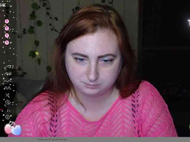 Aliciaredluv webcam