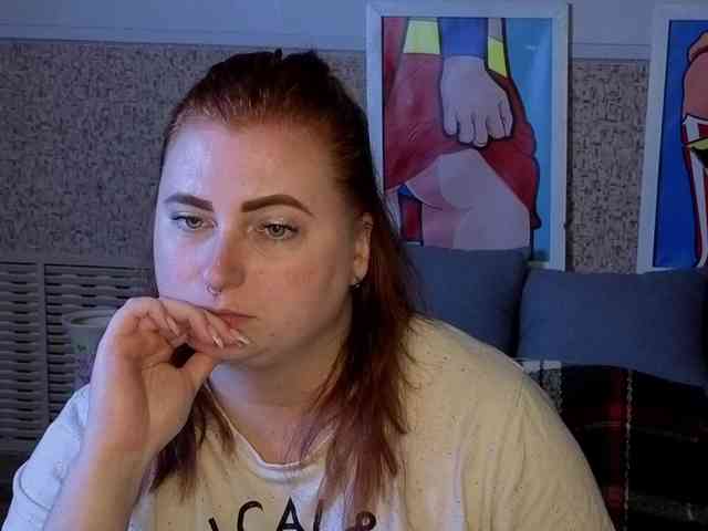Aliciaredluv webcam