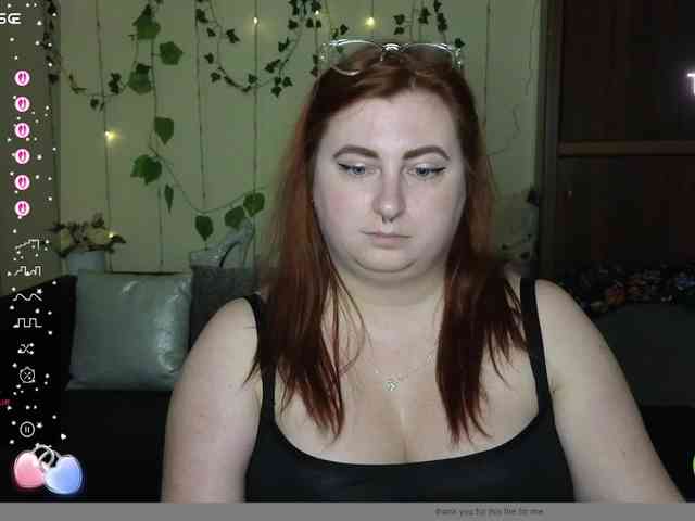 Aliciaredluv webcam