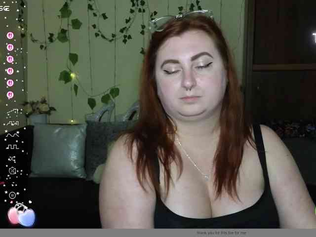 Aliciaredluv webcam
