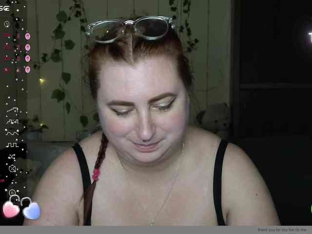 Aliciaredluv webcam