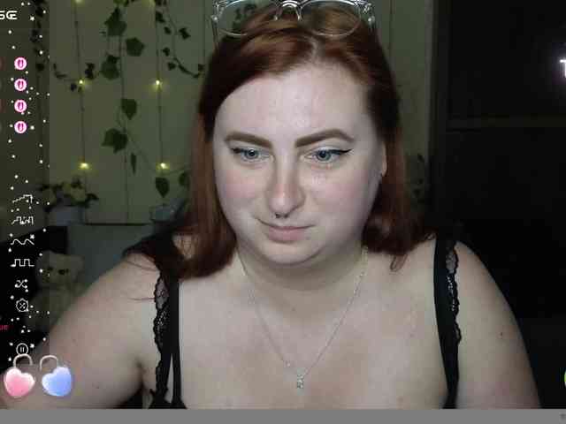 Aliciaredluv webcam
