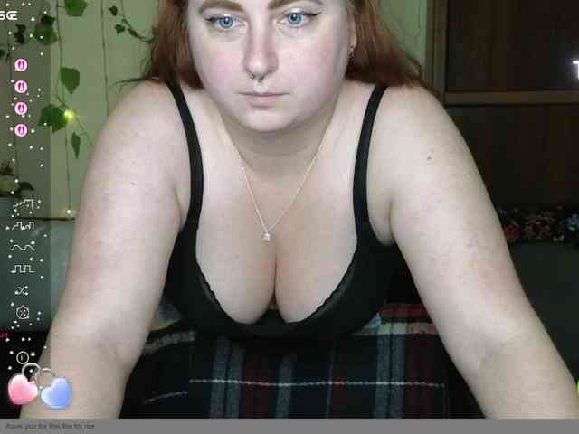 Aliciaredluv webcam
