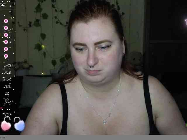 Aliciaredluv webcam