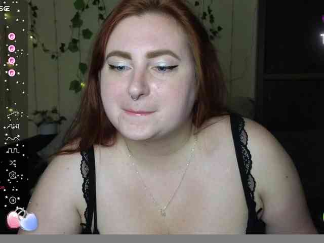Aliciaredluv webcam