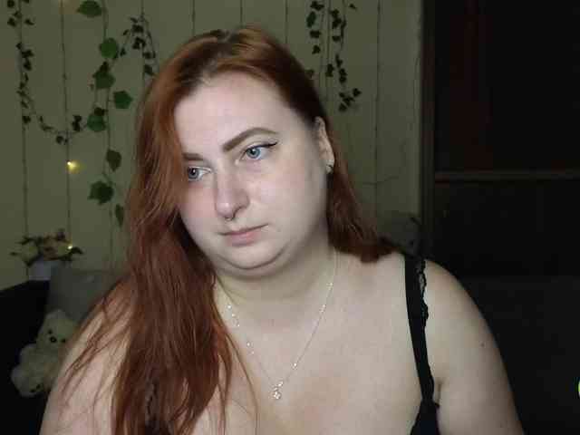 Aliciaredluv webcam