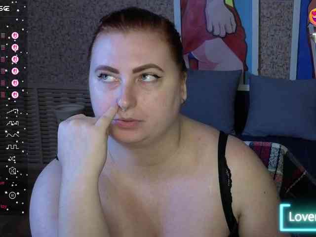 Aliciaredluv webcam