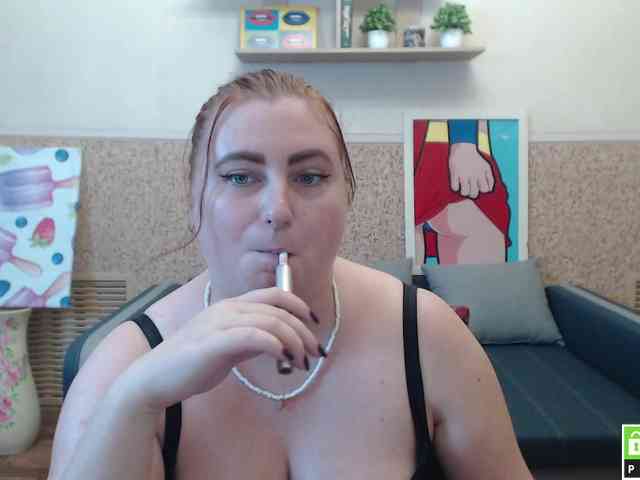 Aliciaredluv webcam