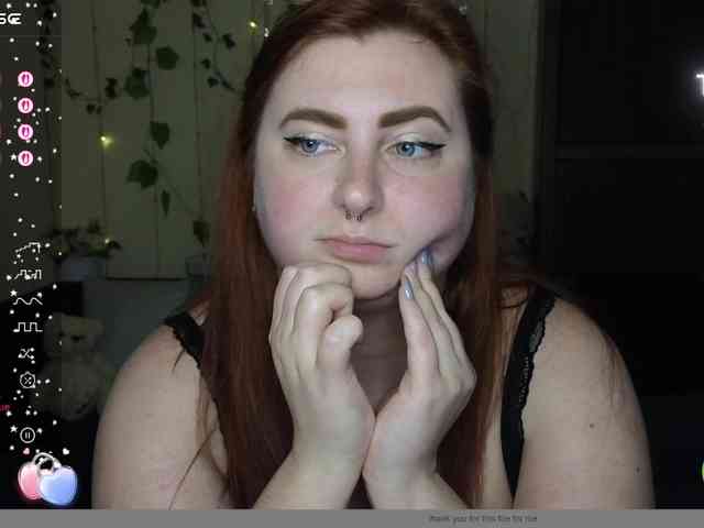 Aliciaredluv webcam