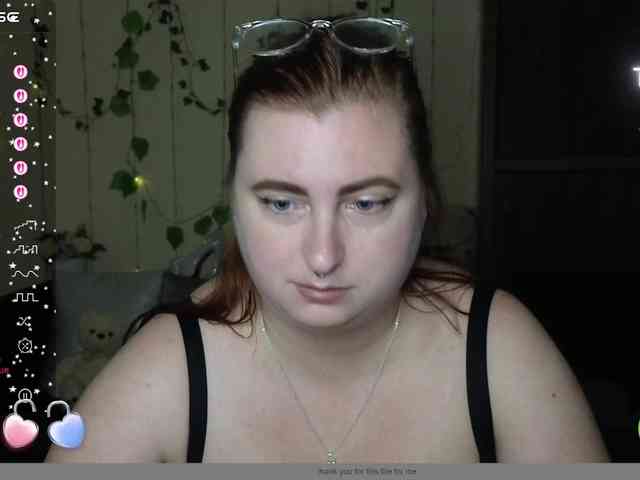 Aliciaredluv webcam