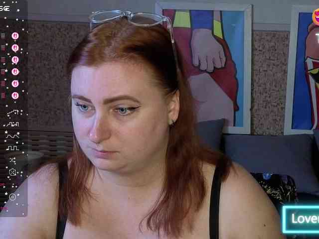 Aliciaredluv webcam