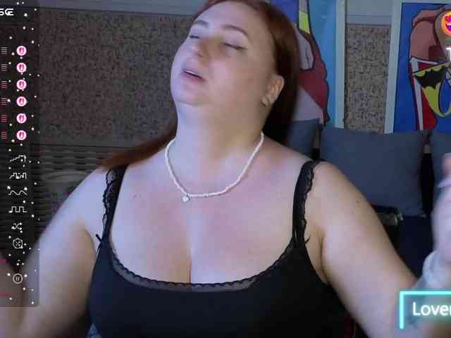 Aliciaredluv webcam