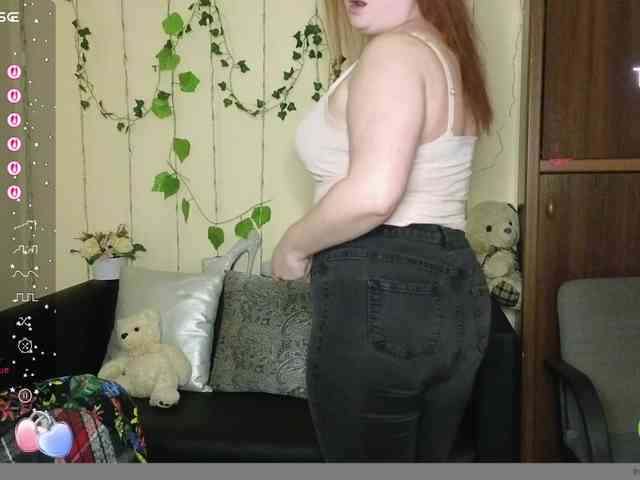 Aliciaredluv webcam
