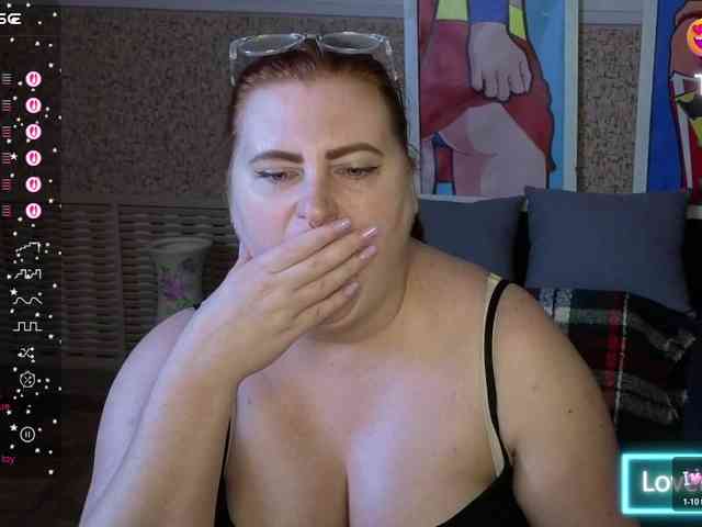 Aliciaredluv webcam