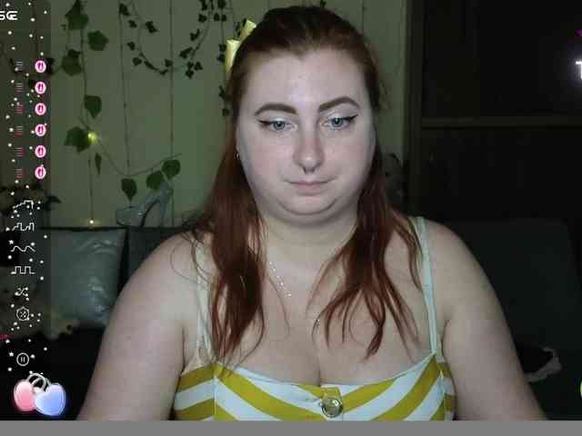 Aliciaredluv webcam