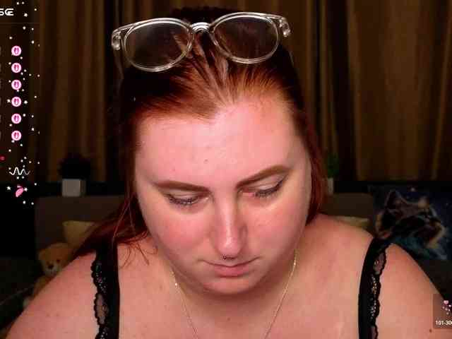 Aliciaredluv webcam
